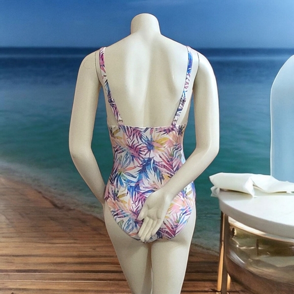 🆑️ CLEARANCE One Piece Side Ruching Rainforest Print Swimsuit Size XL - Picture 4 of 12